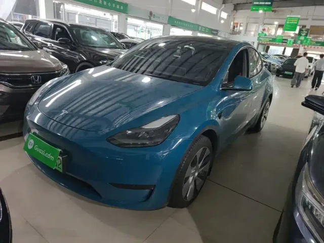 Фотография автомобиля — Tesla Model Y