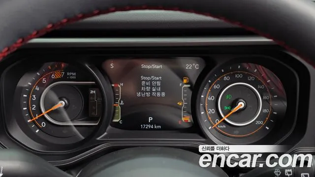 Jeep Wrangler — Фото автомобиля 8