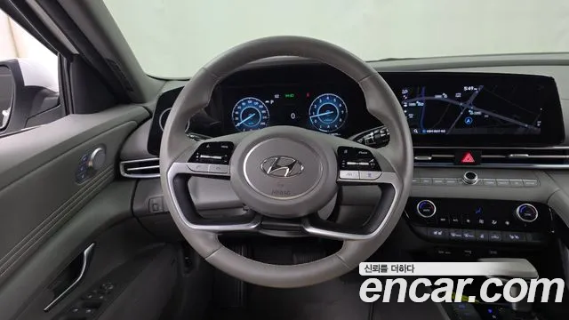Hyundai AVANTE Avante (CN7) — Фото автомобиля 13