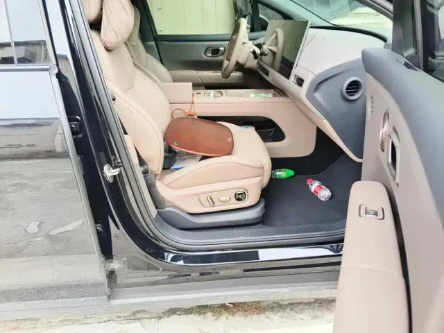 Li Auto i6 — Фото автомобиля 13