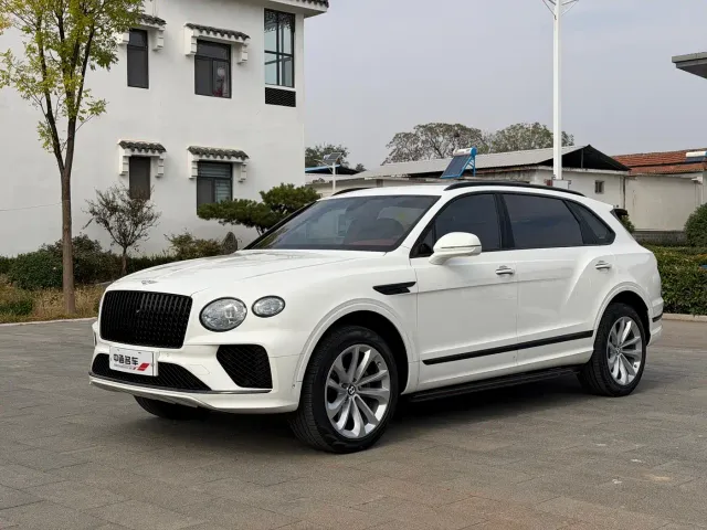 Фотография автомобиля — Bentley Bentayga