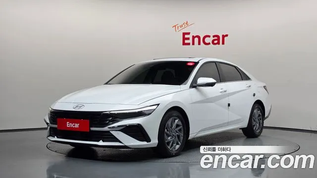 Фотография автомобиля — Hyundai Avante CN7