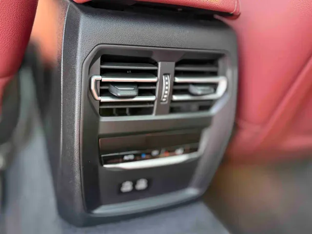 BMW i3 — Фото автомобиля 10
