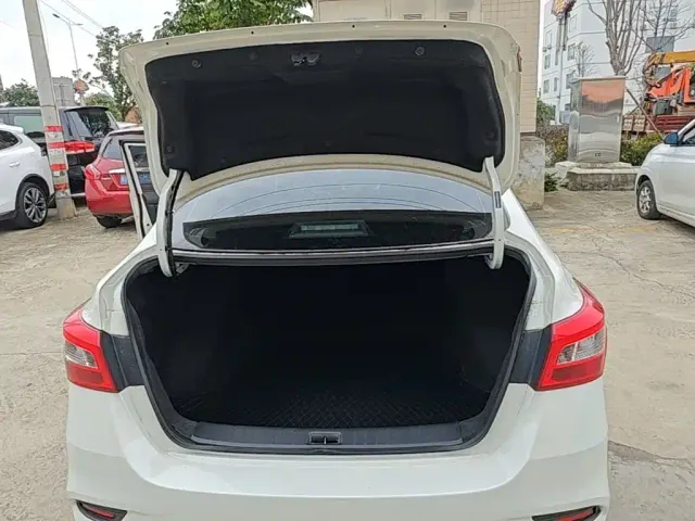 Nissan Sylphy — Фото автомобиля 18