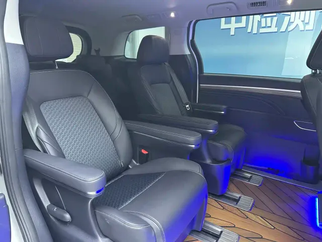 GAC Trumpchi M8 — Фото автомобиля 14