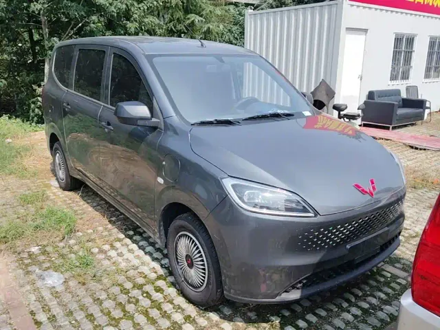 Wuling Hongguang — Фото автомобиля 3