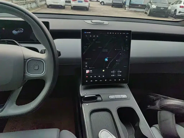 Nio ET5 — Фото автомобиля 12