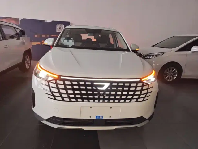 Jetta VS8 — Фото автомобиля 2