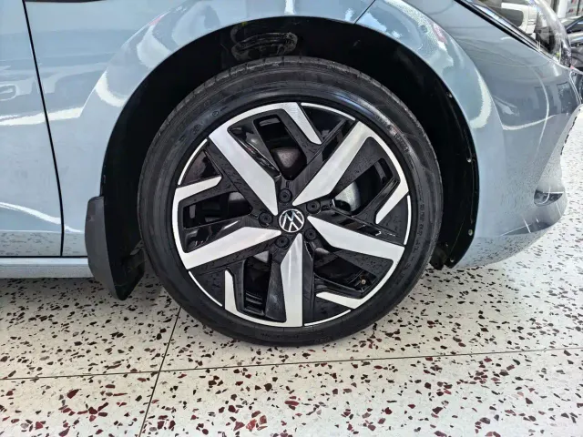Volkswagen Lamando — Фото автомобиля 17