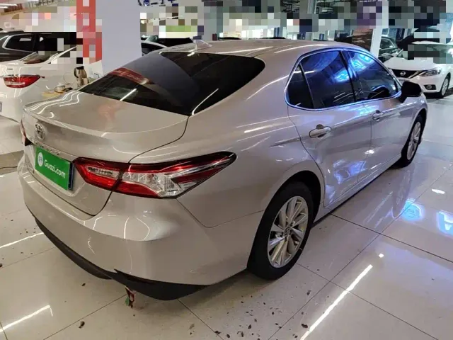 Toyota Camry — Фото автомобиля 6