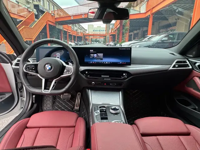 BMW BMW 4 Series 2024 430i M Sport Shadow Edition — Фото автомобиля 11