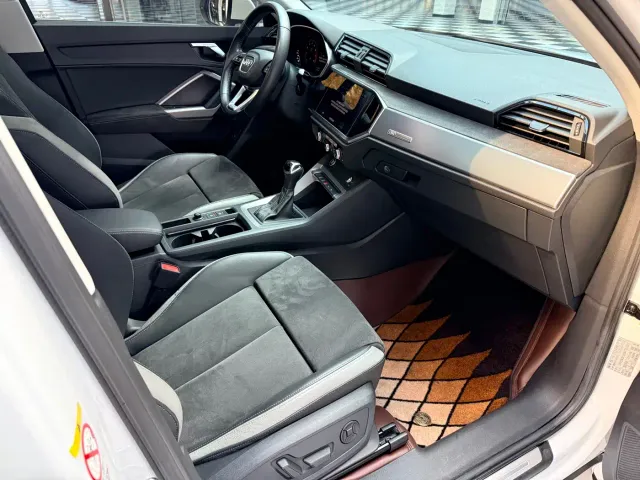 Audi Q3 — Фото автомобиля 9