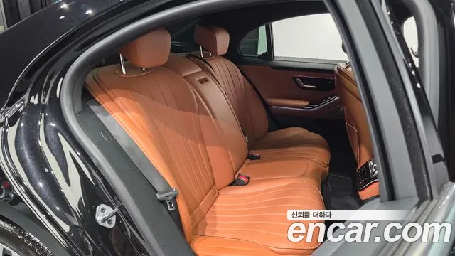 Mercedes-Benz S-Class S-класс W223 — Фото автомобиля 12