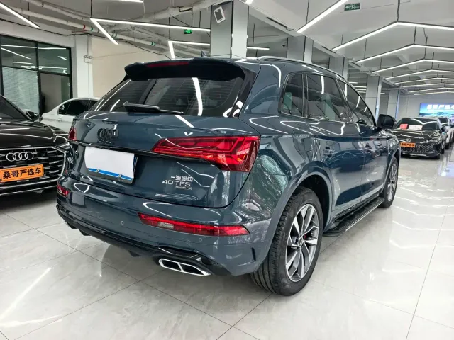 Audi Q5L — Фото автомобиля 7