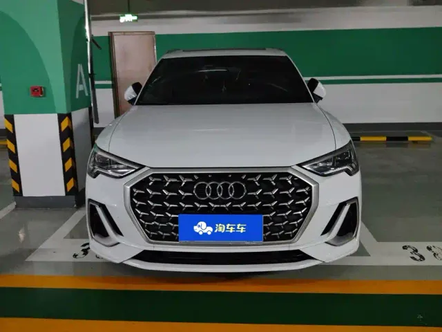 Audi Q3 — Фото автомобиля 2