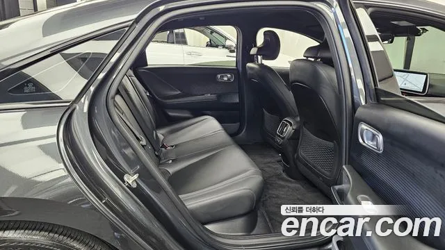 Hyundai Ioniq 6 — Фото автомобиля 17
