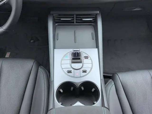 BYD Seal 06 — Фото автомобиля 16
