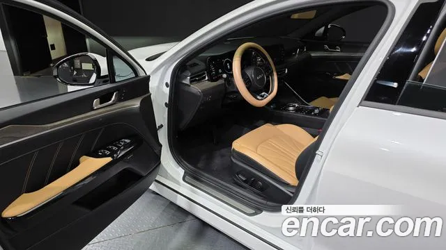 Kia K5 Generation 3 — Фото автомобиля 10