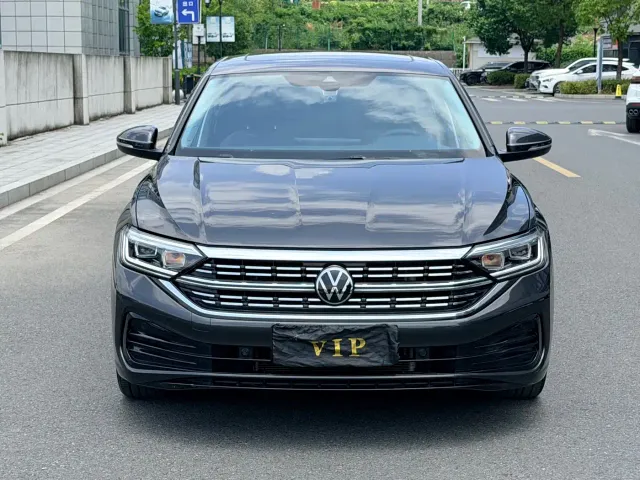 Volkswagen Sagitar — Фото автомобиля 2