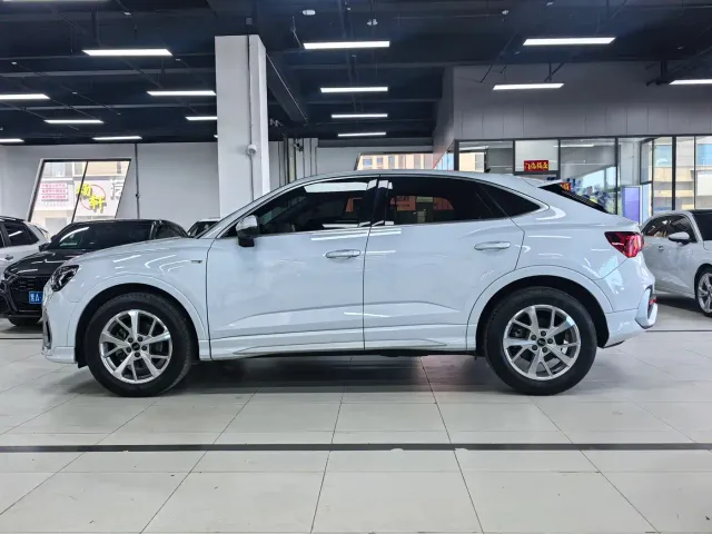 Audi Q3 Sportback — Фото автомобиля 7