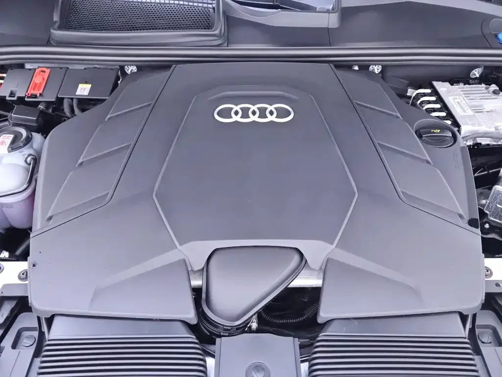 Audi Audi Q7 2025 55 TFSI quattro S line Sport — Фото автомобиля 25