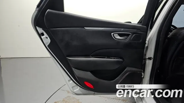 Renault Korea SM6 — Фото автомобиля 14