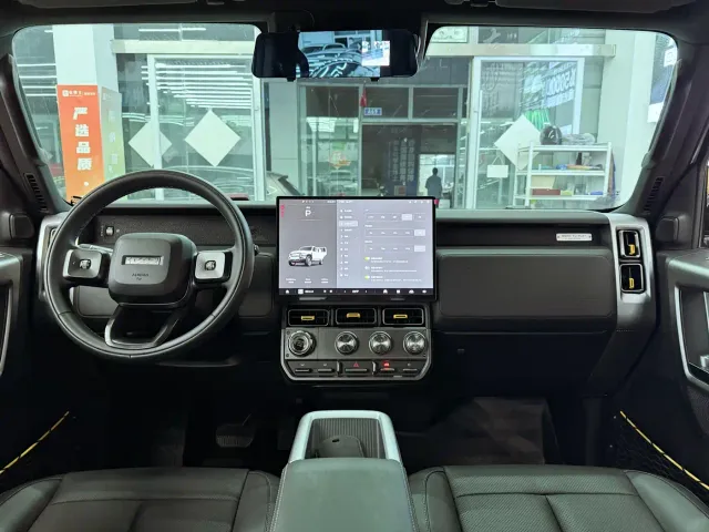 iCAR V23 — Фото автомобиля 11