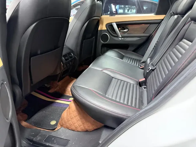 Land Rover Discovery Sport — Фото автомобиля 11