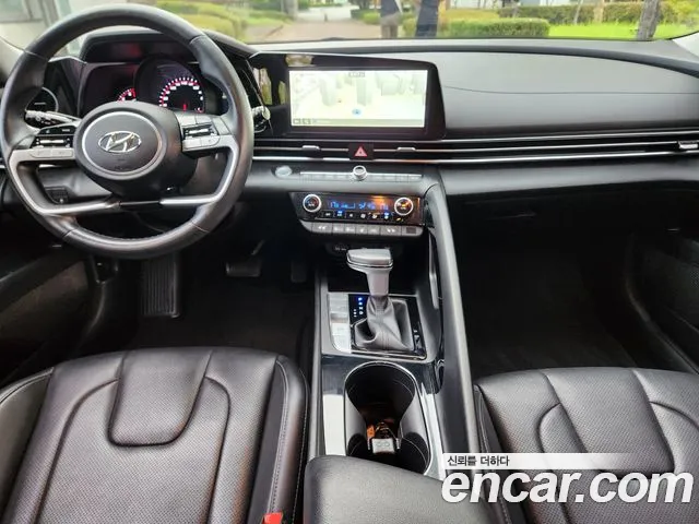 Hyundai Avante CN7 — Фото автомобиля 17