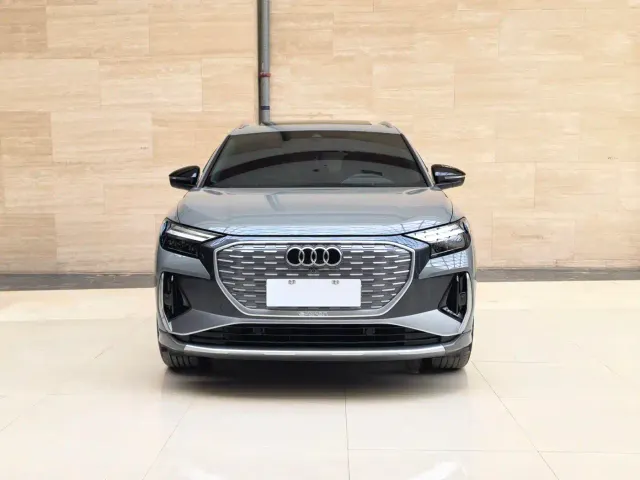 Audi Q4 e-tron — Фото автомобиля 9