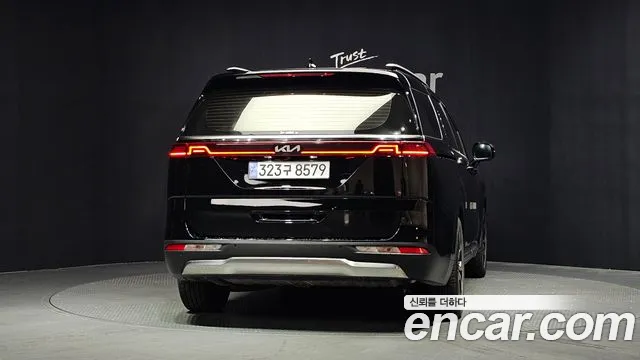 Kia Canival Carnival 4 поколение 9 мест Signature — Фото автомобиля 3