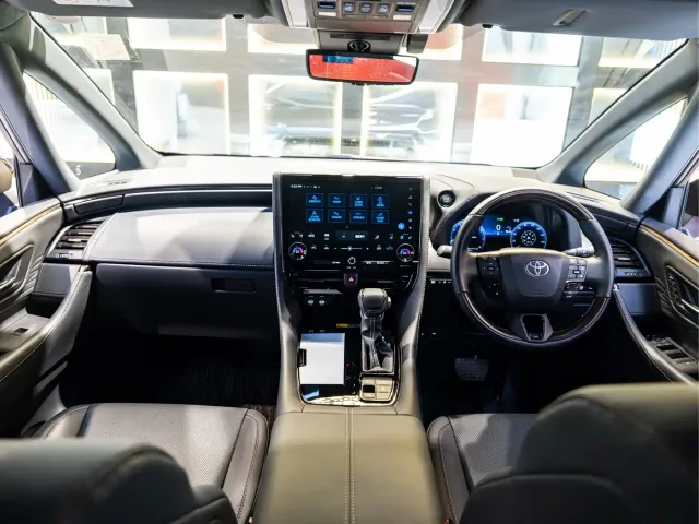Toyota Alphard — Фото автомобиля 23