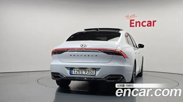Hyundai Grandeur Grandeur (New) — Фото автомобиля 4