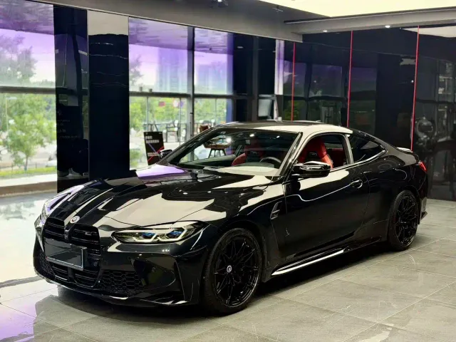 Фотография автомобиля — BMW M4