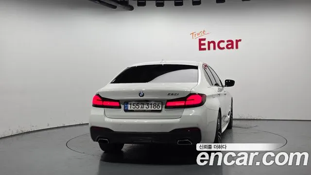 BMW 5-Series — Фото автомобиля 2