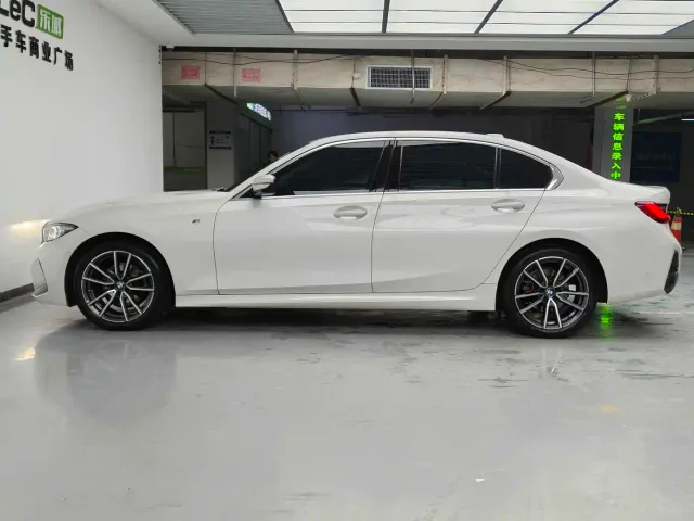 BMW 3 Series — Фото автомобиля 7