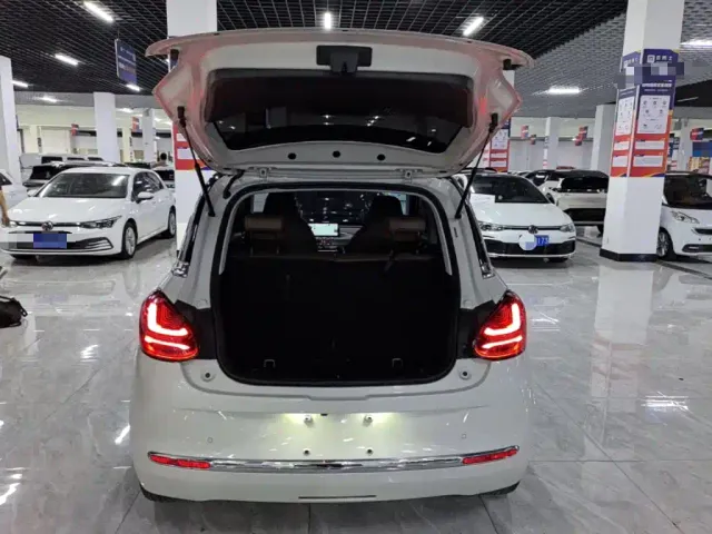 Wuling Bingo — Фото автомобиля 18