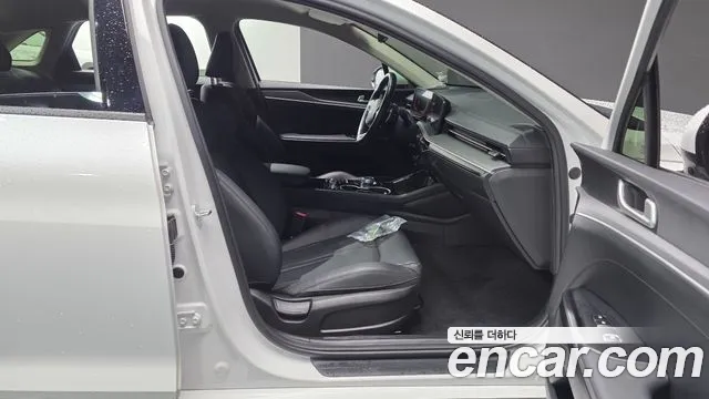 Kia K5 Новый K5 3 поколение 2.0 LPi(Для проката) — Фото автомобиля 24