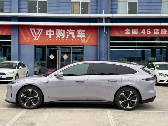 Nio ET5 Touring — Фото автомобиля 13