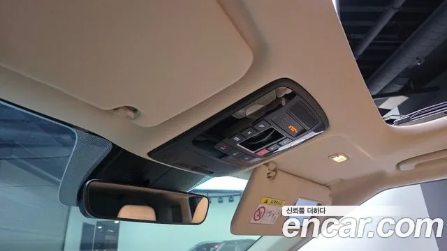 Kia Canival Carnival 4 поколение Бензин 7 мест Signature — Фото автомобиля 25