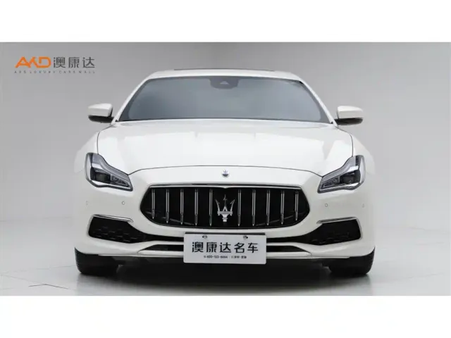 Maserati Quattroporte — Фото автомобиля 2