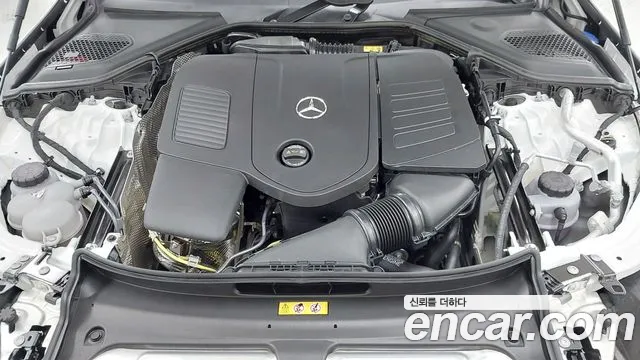 Mercedes-Benz E-Class — Фото автомобиля 6