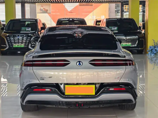 Denza Z9GT — Фото автомобиля 16