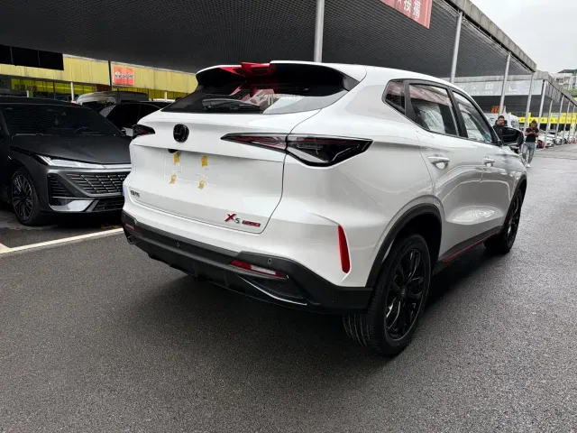 Changan X5 Plus — Фото автомобиля 13