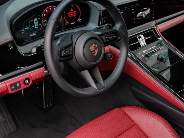 Porsche Panamera — Фото автомобиля 4