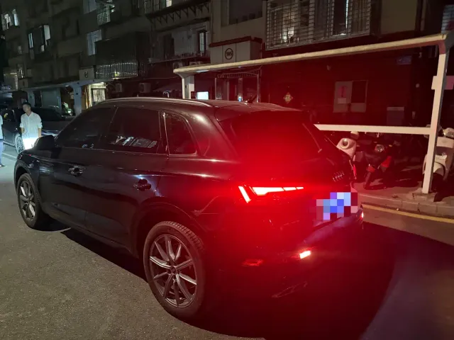 Audi Q5L — Фото автомобиля 6