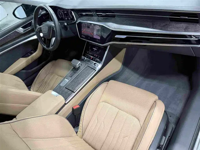 Audi A6L — Фото автомобиля 12