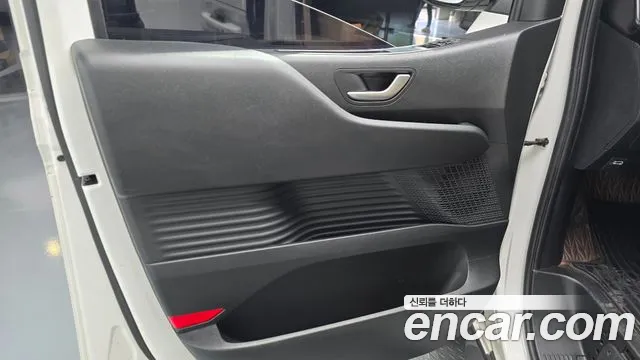 Hyundai Staria Staria 2WD автодом — Фото автомобиля 20