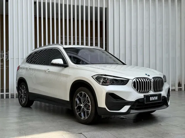 BMW X1 — Фото автомобиля 3