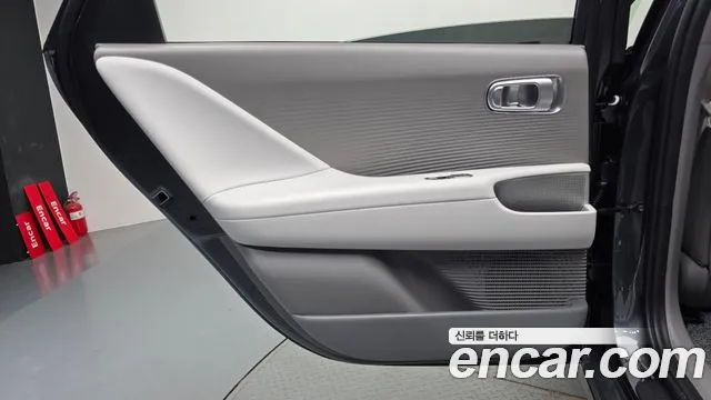 Hyundai Ioniq 6 — Фото автомобиля 25